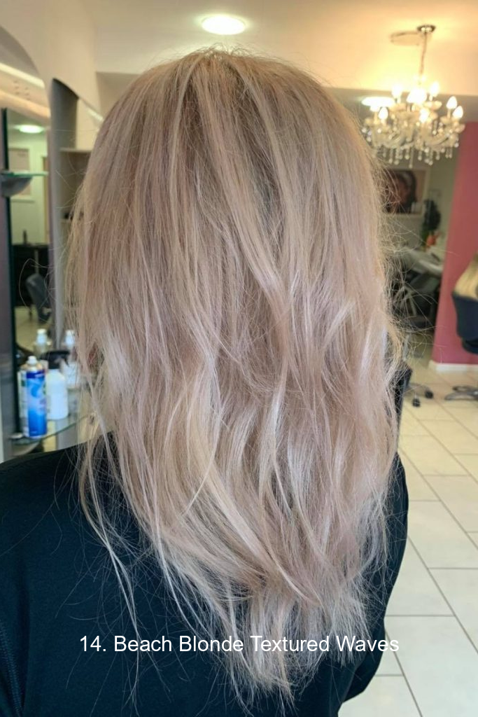 14. Beach Blonde Textured Waves