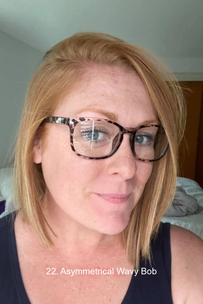 22. Asymmetrical Wavy Bob