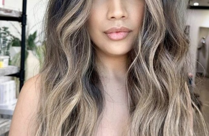35. Sun-Kissed Bronde Waves